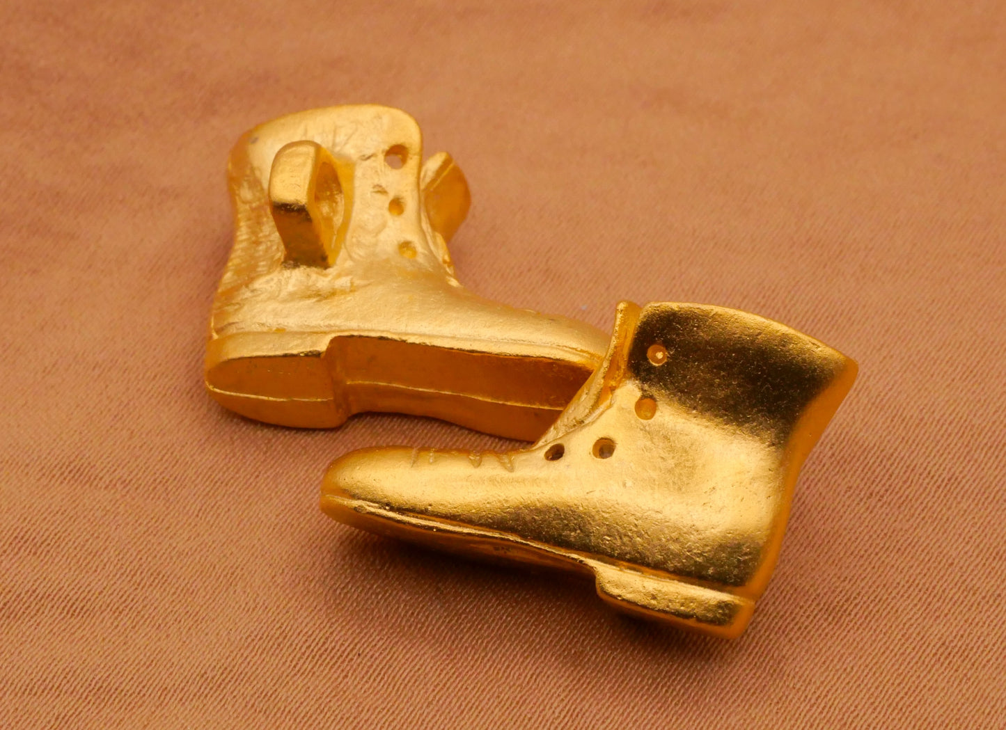 Shoe Boot Unlaced Gold Metal Vintage Button 15x22mm