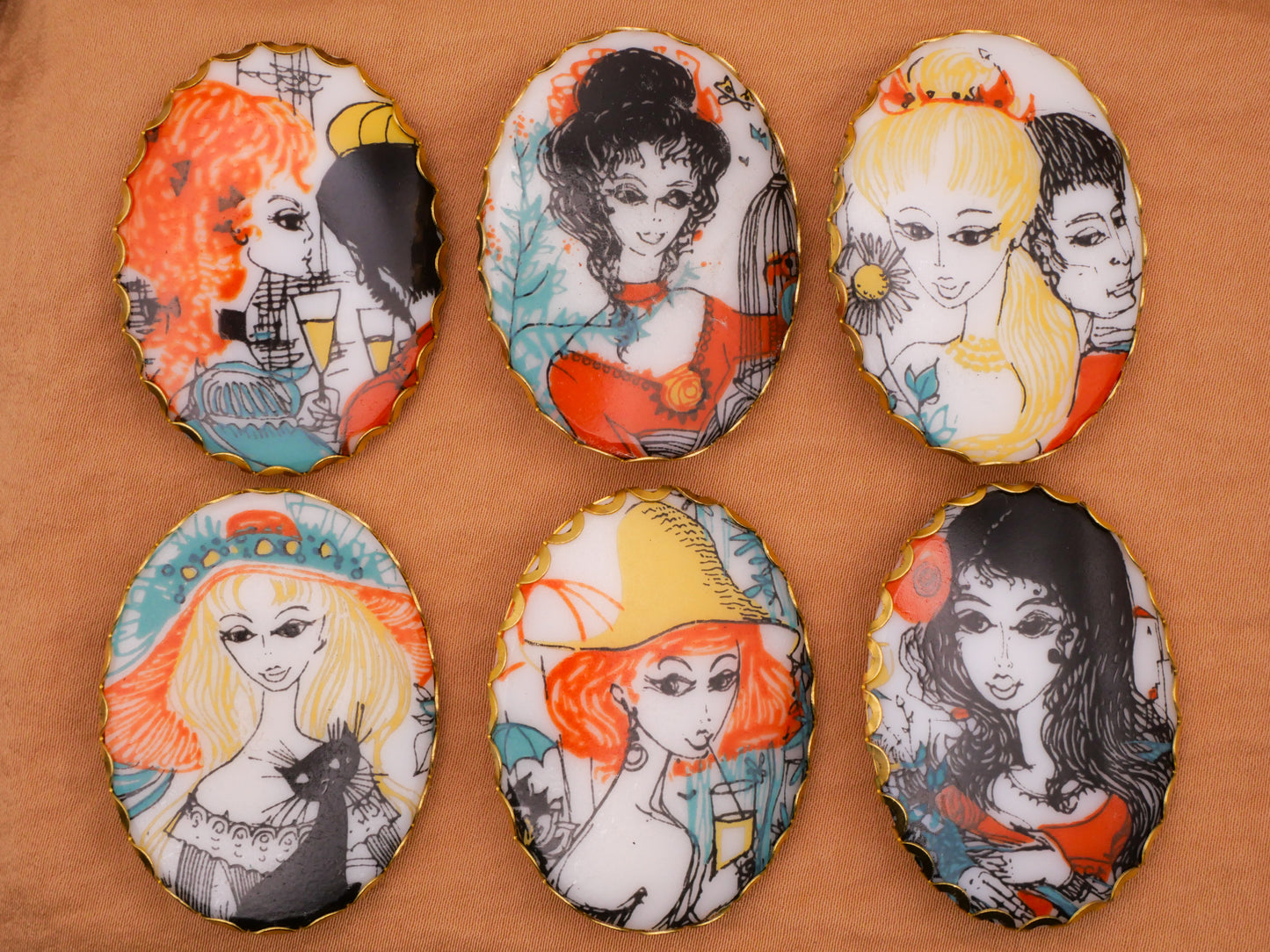 Summer Ladies 1970s Glass Metal Vintage Large Button Various 31x41mm