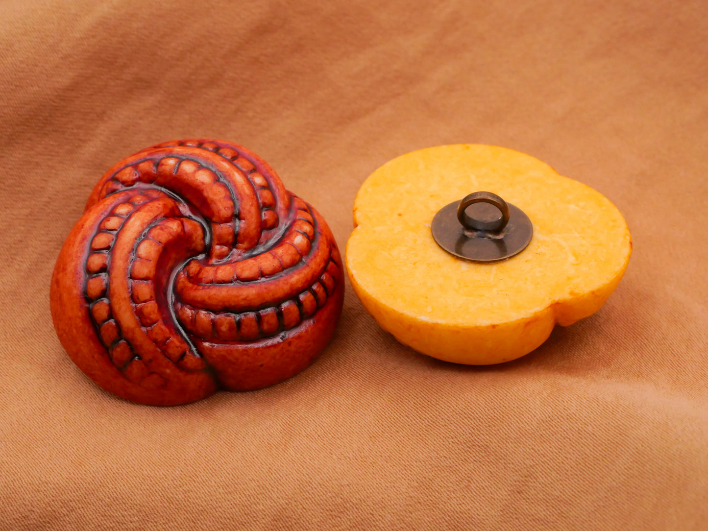 Knot Swirl Ivory Red Yellow Vintage Plastic Button Various 28mm