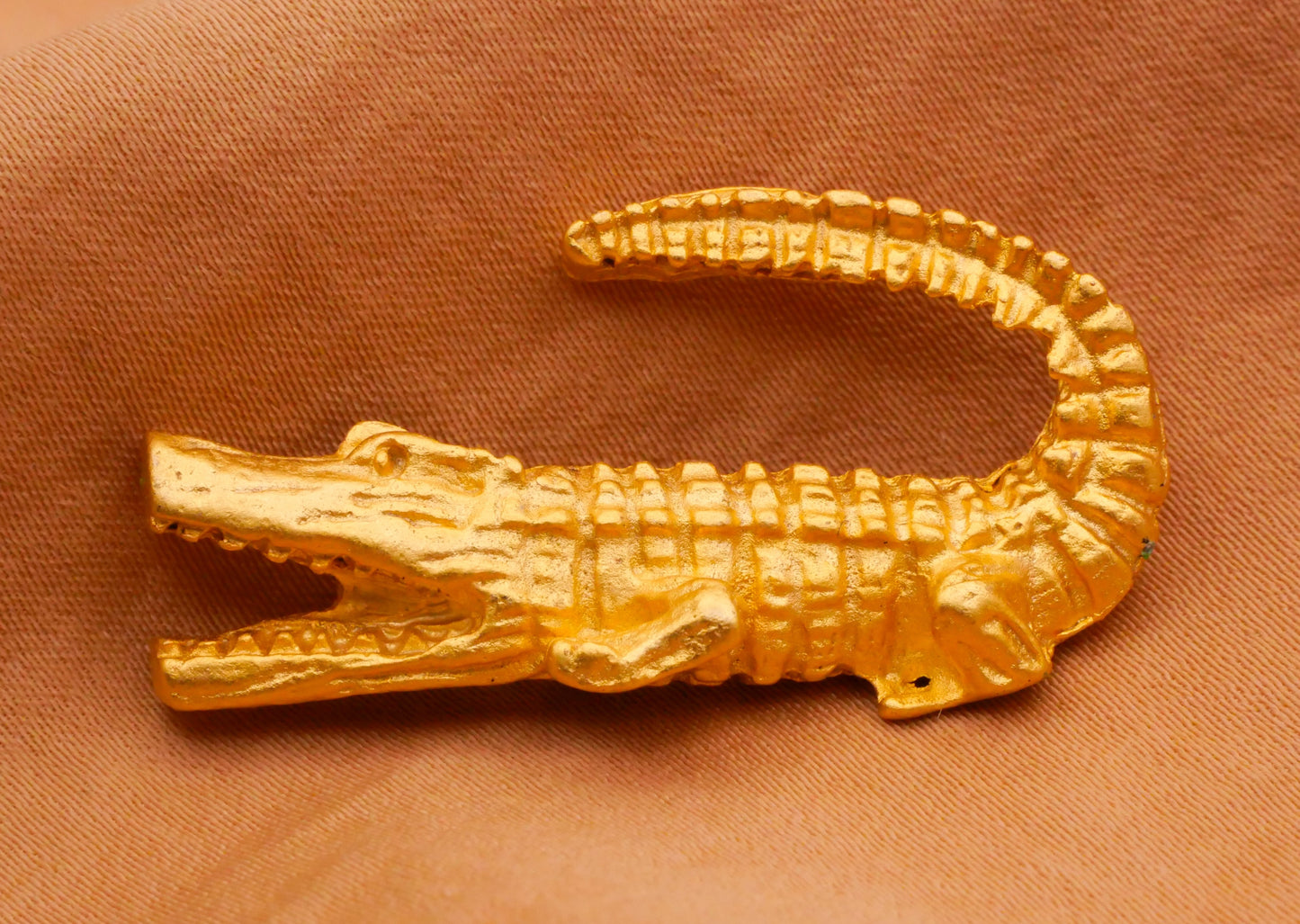 Alligator Crocodile Gold Metal Vintage Large Button 19x37mm