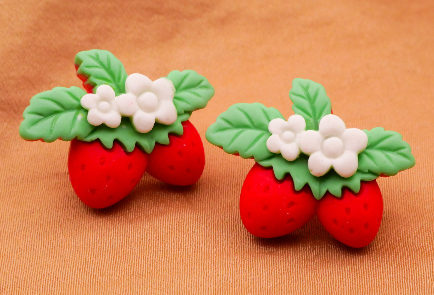 Strawberry Flowers Realistic Plastic Pair of Buttons 18x24mm