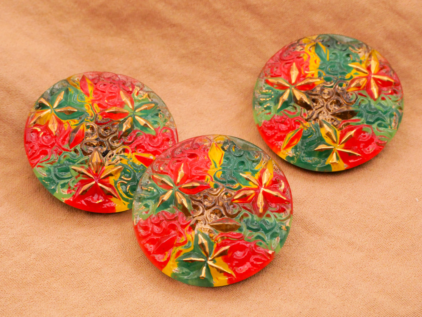 Christmas Stars Red Green Gold Reverse Painted Czech Glass Button 27mm