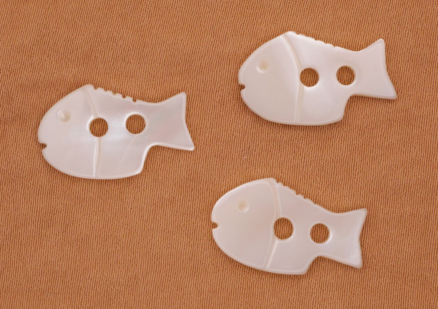 Fish Mother of Pearl Shell Sew-Thru Set of Three Buttons 11x19mm