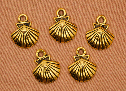 Shell Gold Metal Set of Five Charms Embellishments 12x14mm