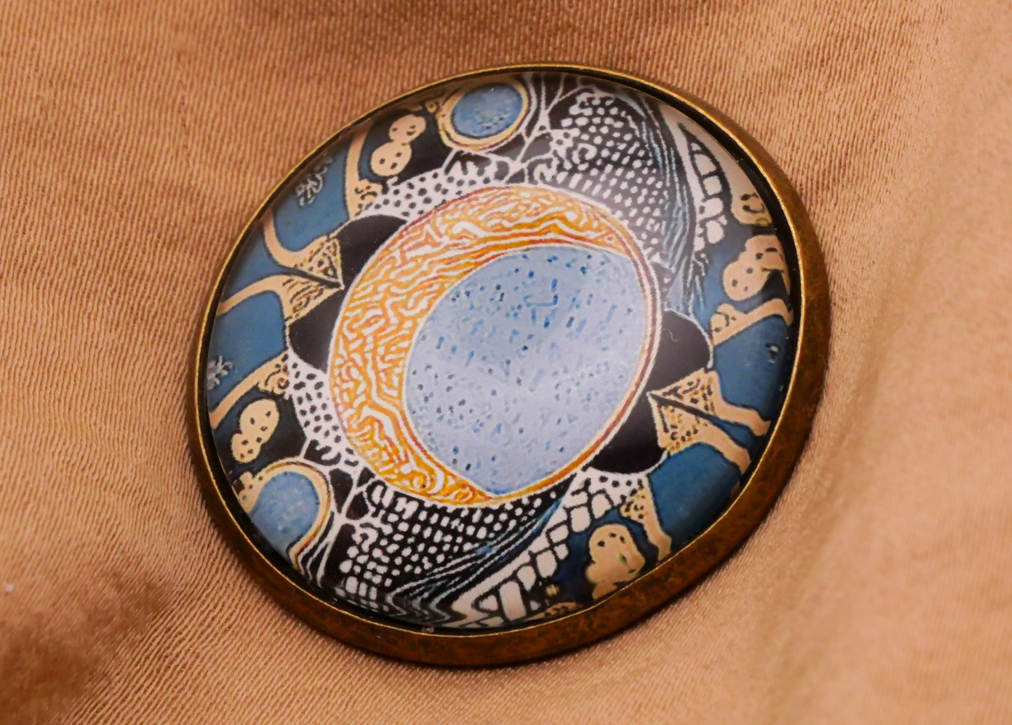 Crescent Moon Tribal Design Dome Glass Bronze Metal Button 28mm