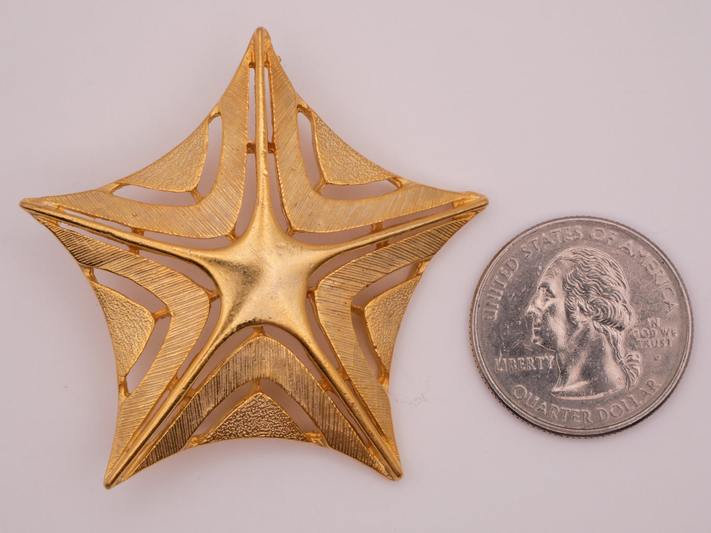 Star Starfish Vintage Large Gold Metal Button 51mm