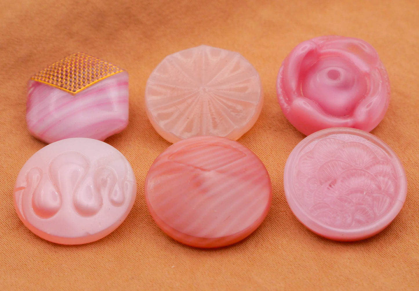 Pink Vintage Glass Drips Dig Dug Button Various 16-18mm