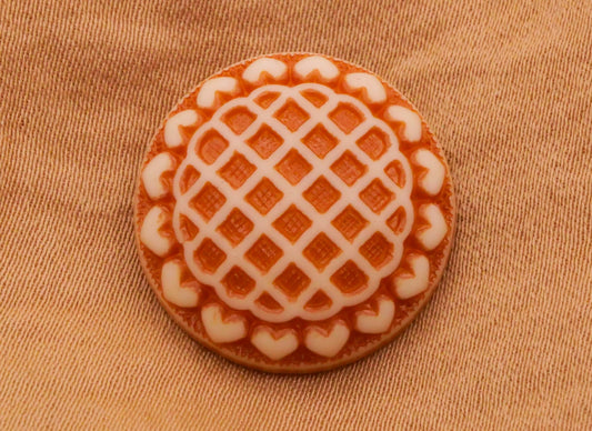 Pie Crust Sunflower Vintage Plastic Button 19mm