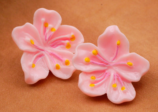 Hibiscus Flower Pale Pink Plastic Set of Two Buttons 21x23mm