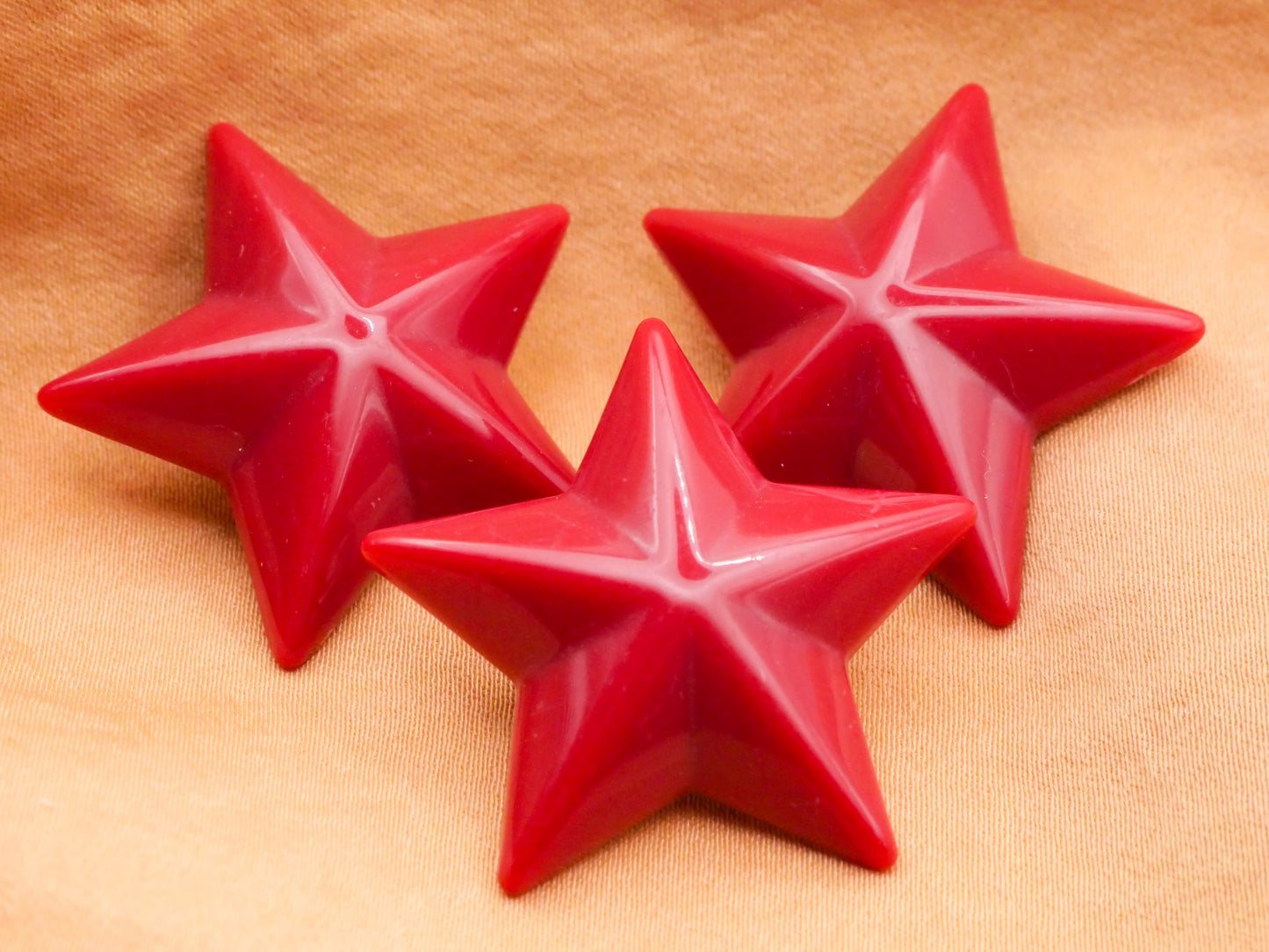 Star Maroon Plastic Large Button 32mm