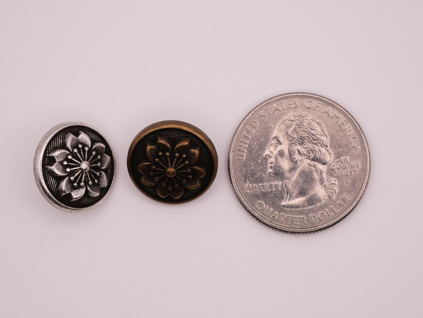 Flower Anthers Silver Bronze Metal Button Various 15mm