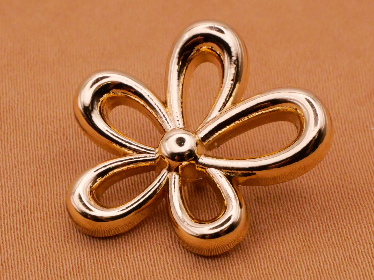 Flower Bubbly Groovy Silver Gold Metal Button Various 20x23mm