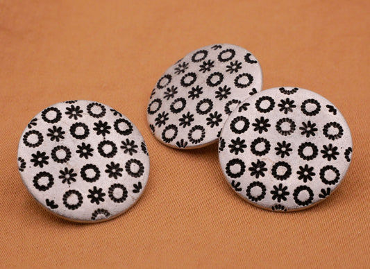 Flower Groovy Pattern Silver Metal Set of Three Buttons 20mm