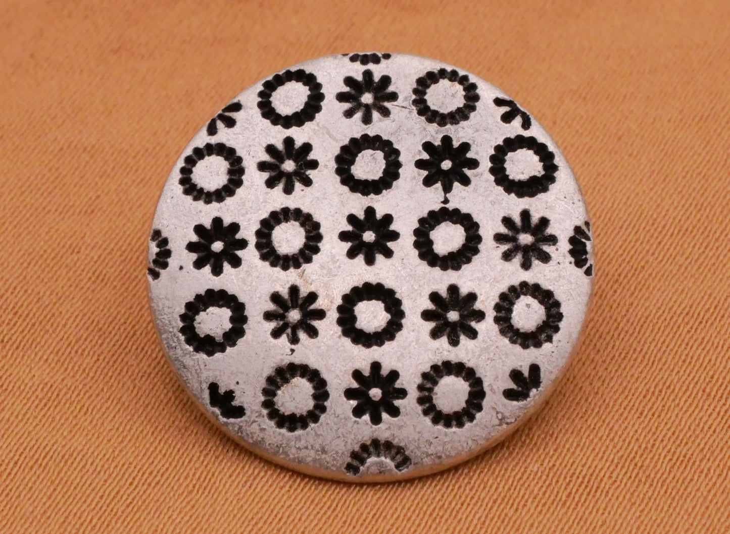 Flower Groovy Pattern Silver Metal Set of Three Buttons 20mm