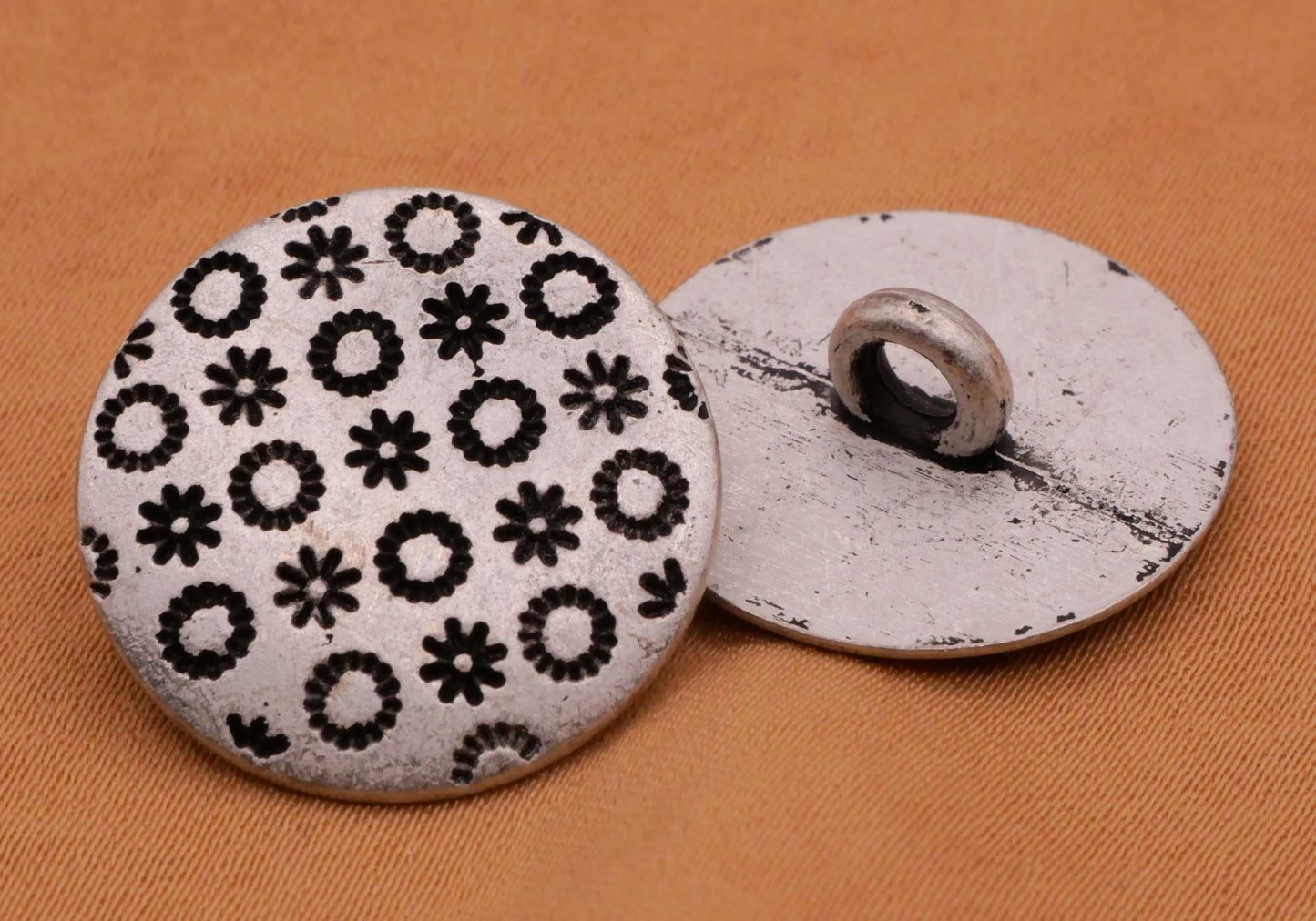 Flower Groovy Pattern Silver Metal Set of Three Buttons 20mm