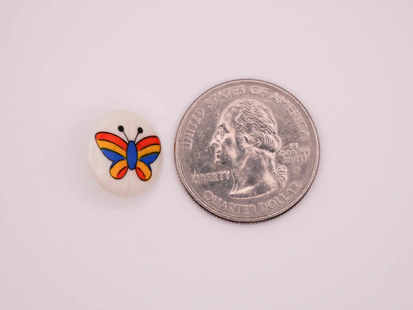 Butterfly Retro Groovy Dill Plastic Set of Three Buttons 15mm