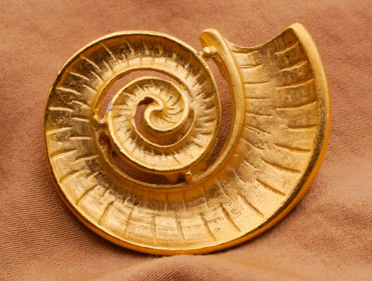 Nautilus Shell Large Gold Metal Double-Shank Button 27x34mm