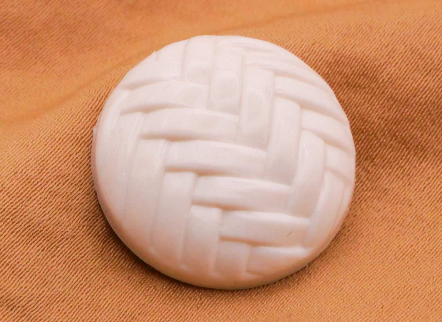 Herringbone Woven White Vintage Plastic Set of Three Buttons 21mm