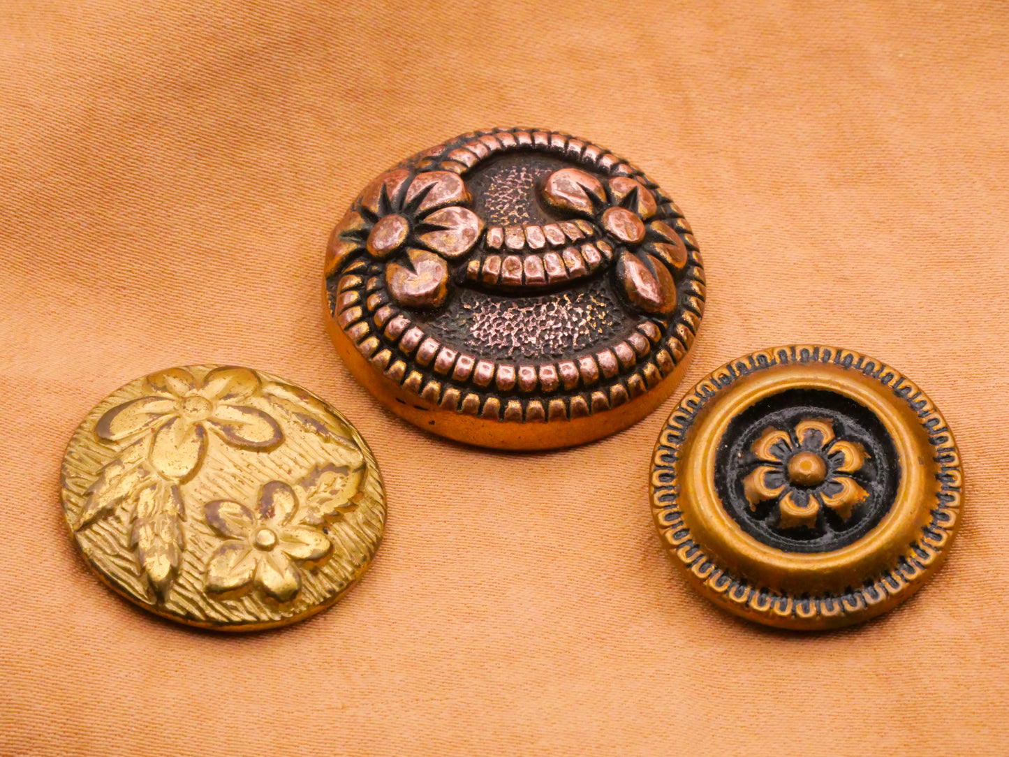 Flower Copper Bronze Gold Metal Button Various 22-28mm