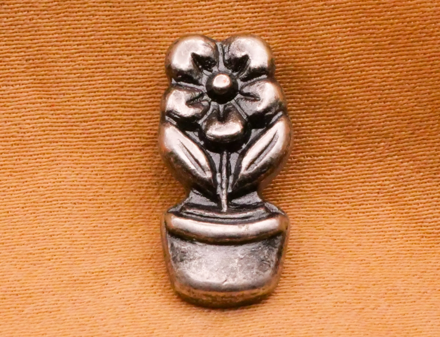 Flower Pot Houseplant Silver Metal Button 9x18mm