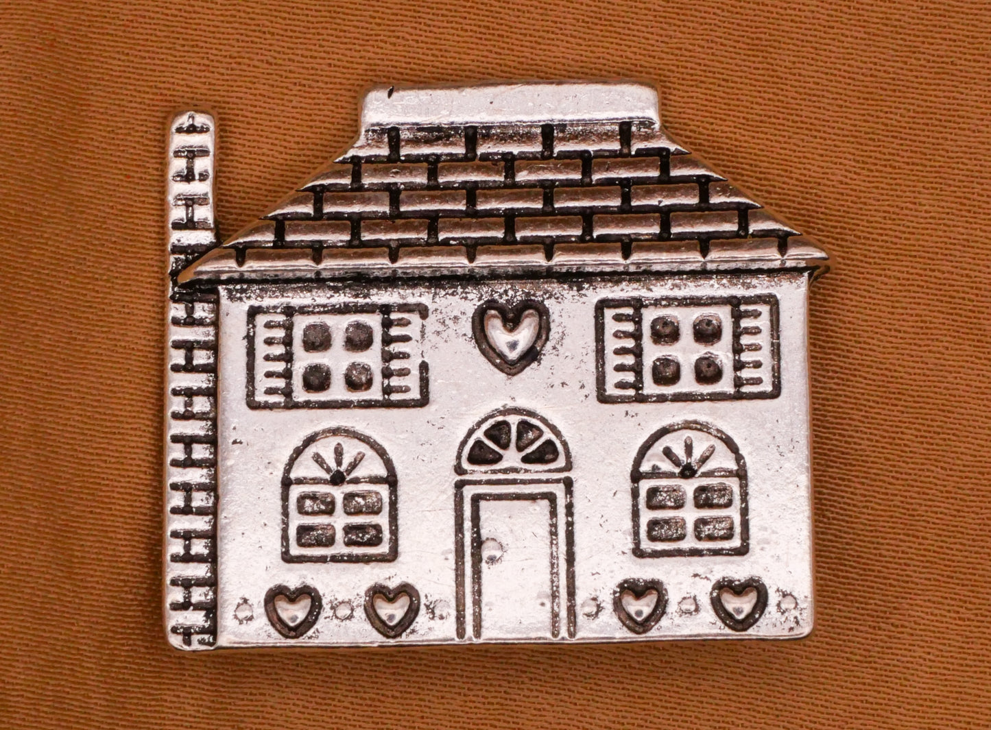 House Home Heart Folk Art Silver Metal Button 26x30mm