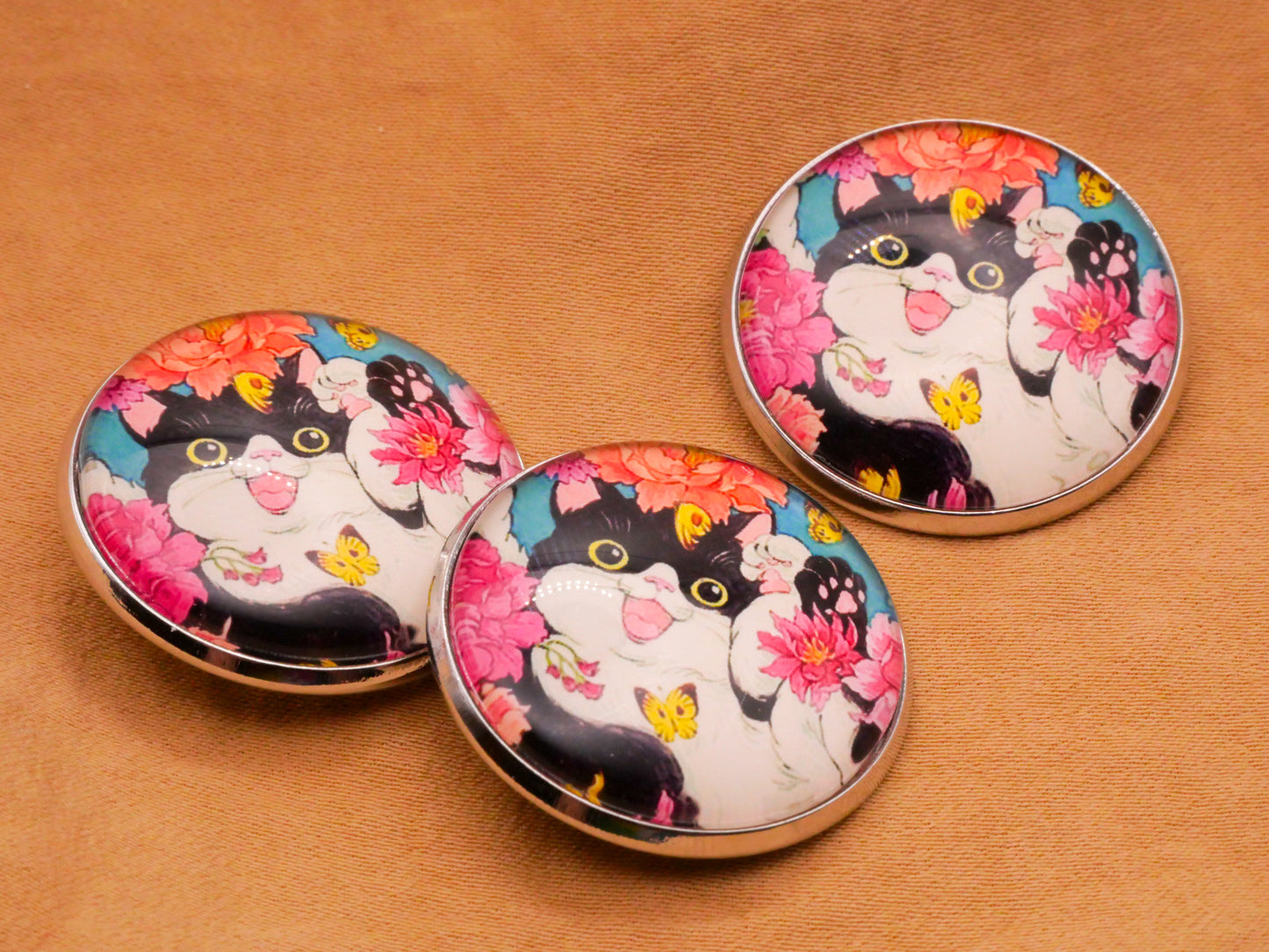 Cat Kitty Butterfly Flowers Colorful Glass Silver Metal Button 27mm