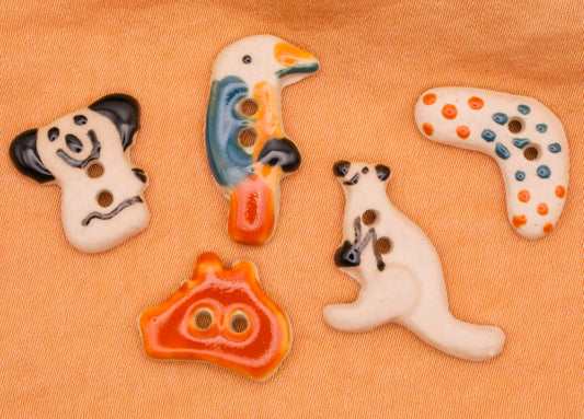 Australia Kangaroo Koala Boomerang Bird Hand-Painted Ceramic Set of Five Buttons 12-23mm