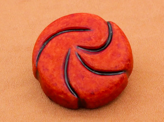 Whirlpool Carved Look Red Vintage Plastic Button 22mm