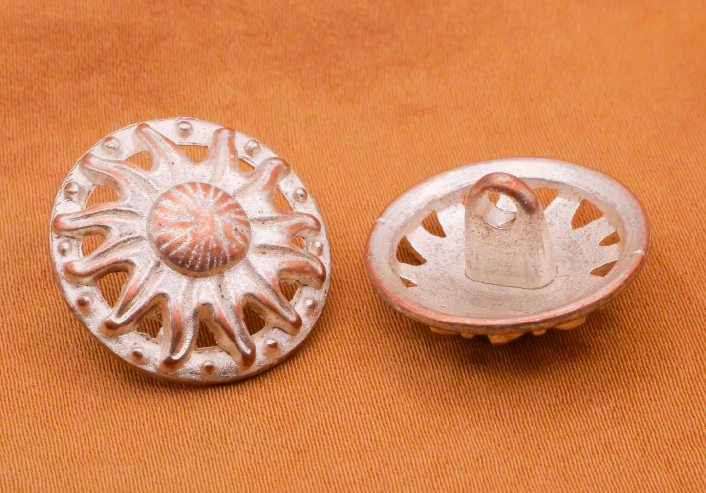 Sun Sunshine Whitewash Copper Metal Button 20mm