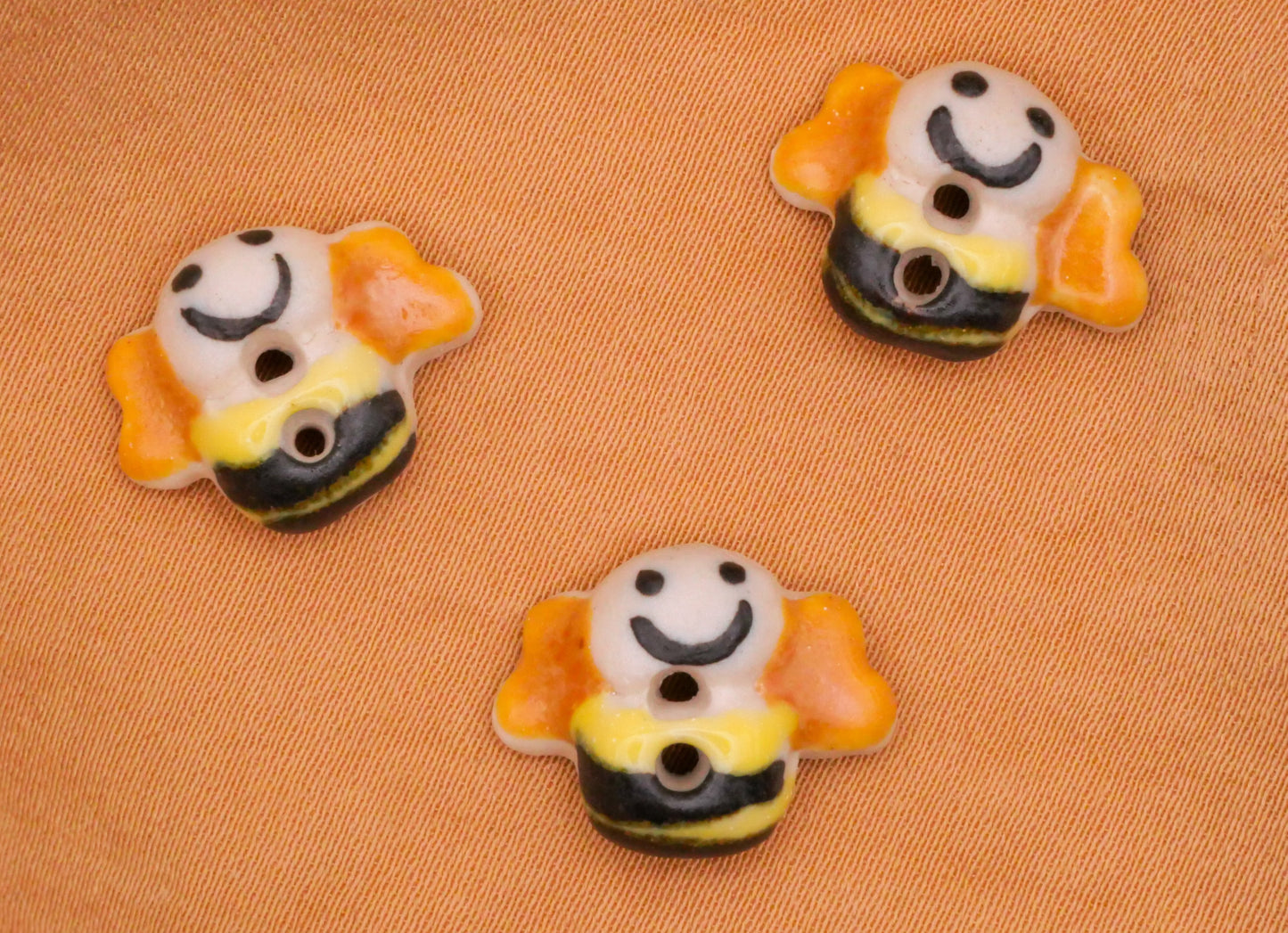 Bee Smiling Hand-Painted Ceramic Button 12x16mm