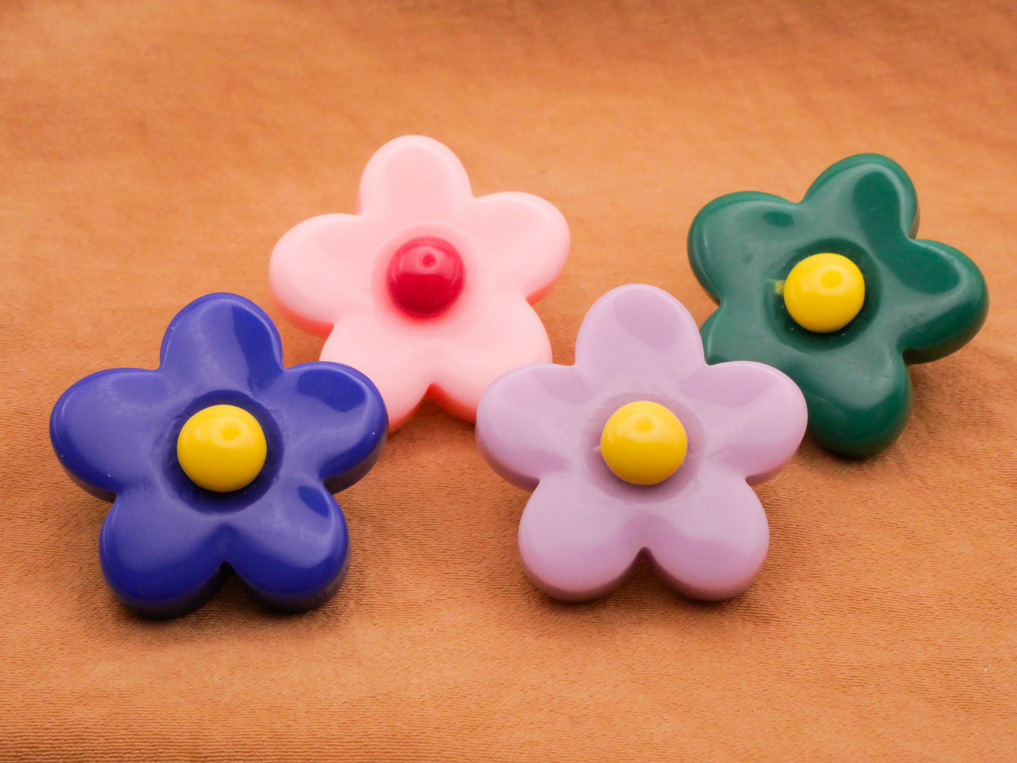 Flower Daisy Colorful Plastic Set of Four Buttons 24mm