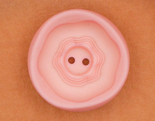 Wavy Flower Pale Pink Vintage Plastic Button 29mm