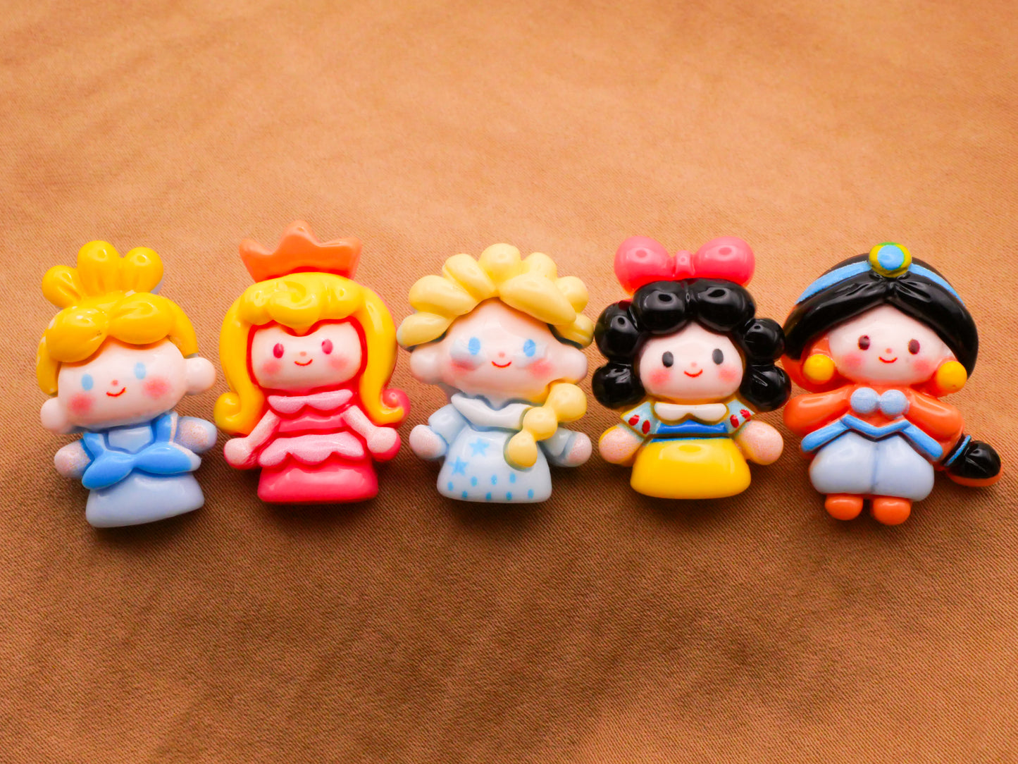 Disney Princess Cinderella Jasmine Aurora Elsa Snow White Playful Plastic Button Various 17x24mm