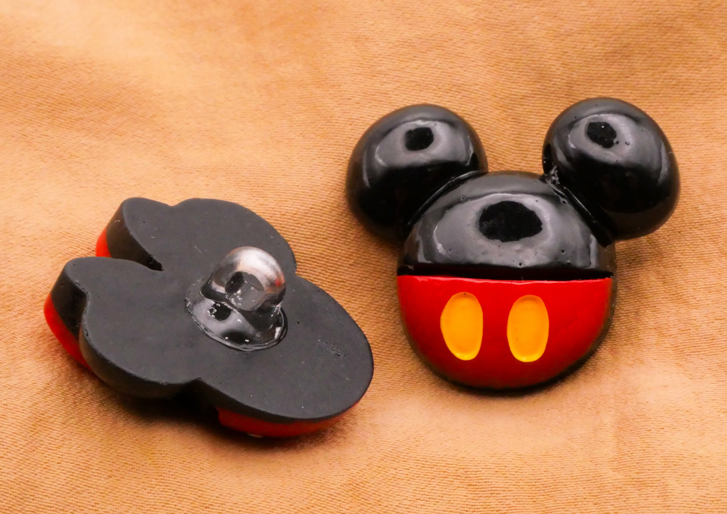 Mickey Minnie Mouse Plastic Button Various 25-28mm