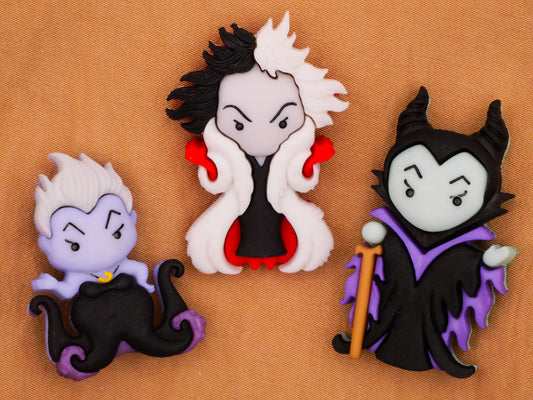 Villains Disney Ursula Cruella Maleficent Plastic Set of Three Buttons 21-37mm