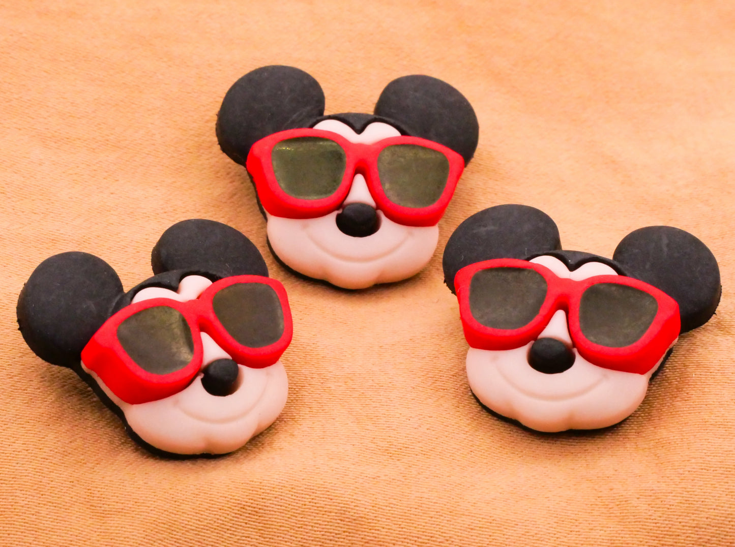 Mickey Mouse Red Sunglasses Plastic Button 20x22mm