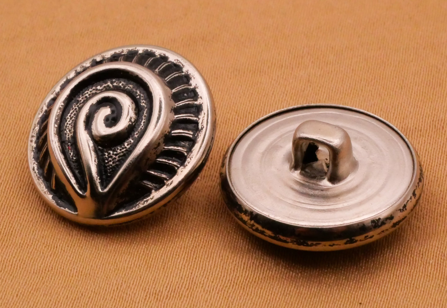 Fiddlehead Flower Plant Silver Metal Button 19mm