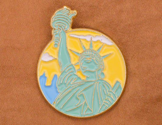 Statue of Liberty NYC Enamel Gold Metal Button 26x32mm