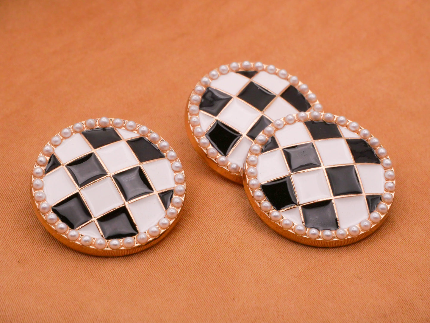 Checkerboard Pearl Edge Enamel Metal Button 23mm