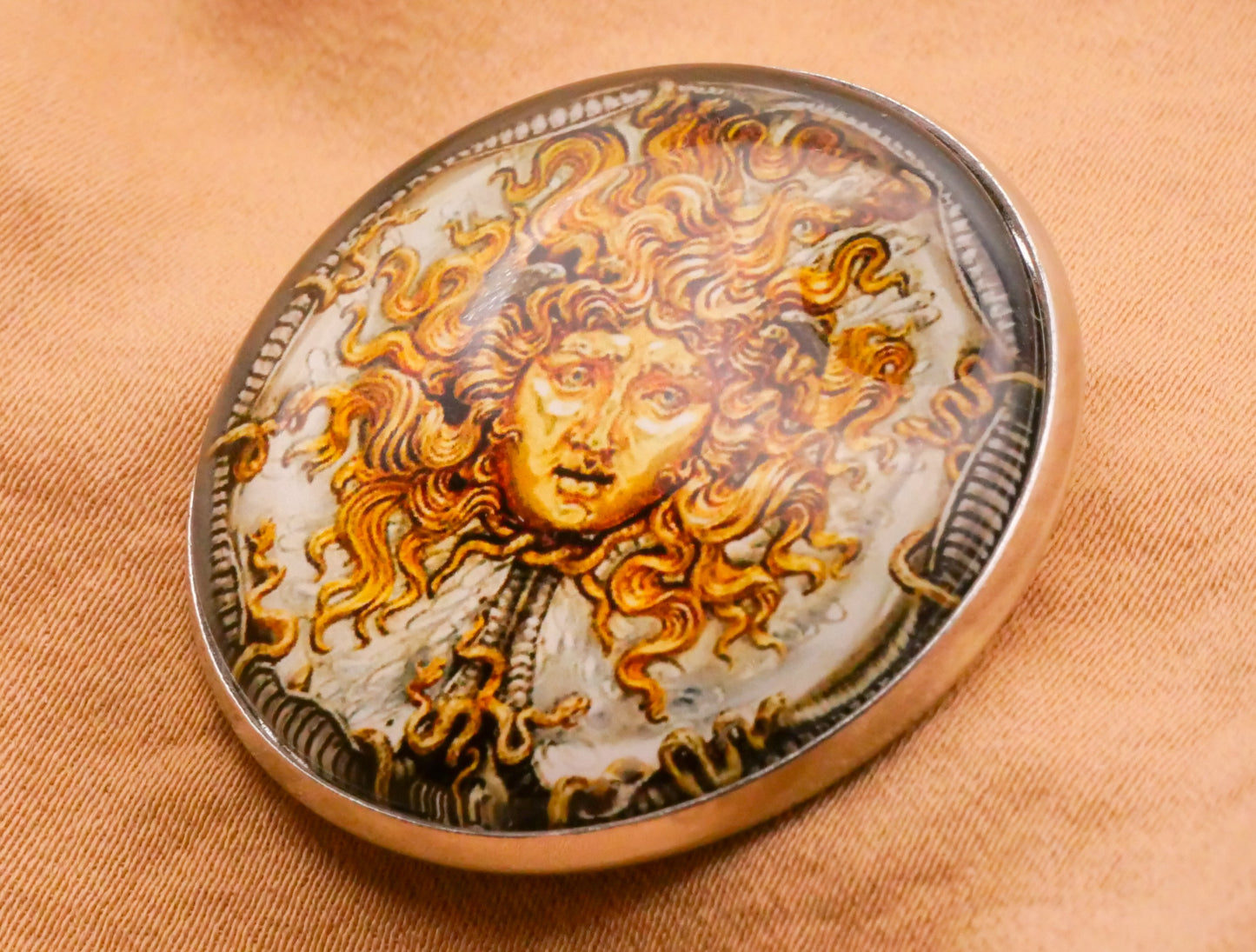 Medusa Snake Gold Silvermith Sculpture Vincenzo Gemito Glass Dome Metal Large Button 32mm