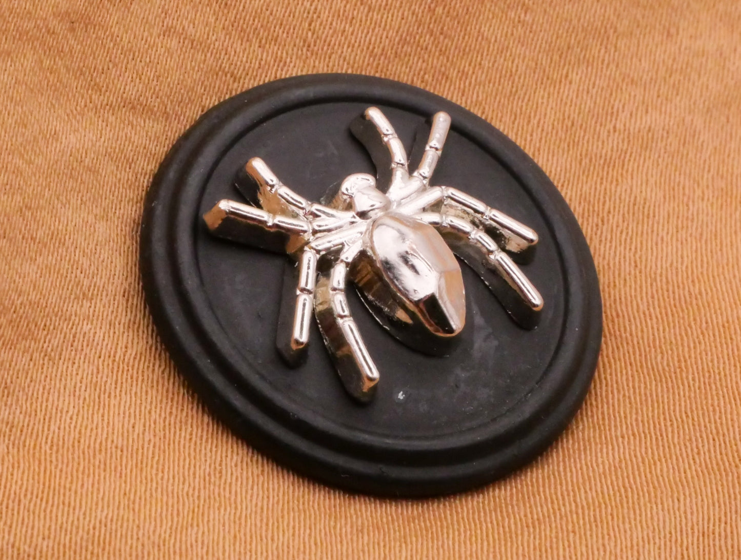 Spider Gold Black Metal Button Various 23mm