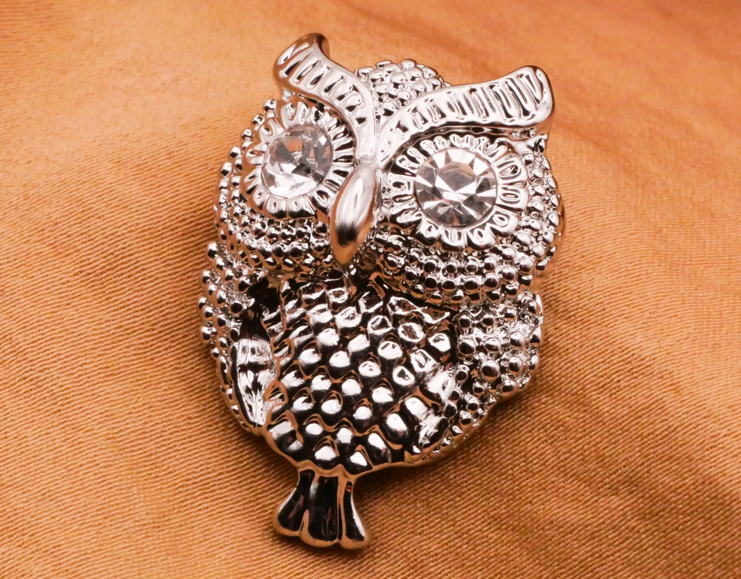 Owl Bird Rhinestone Eyes Silver Metal Button 20x28mm