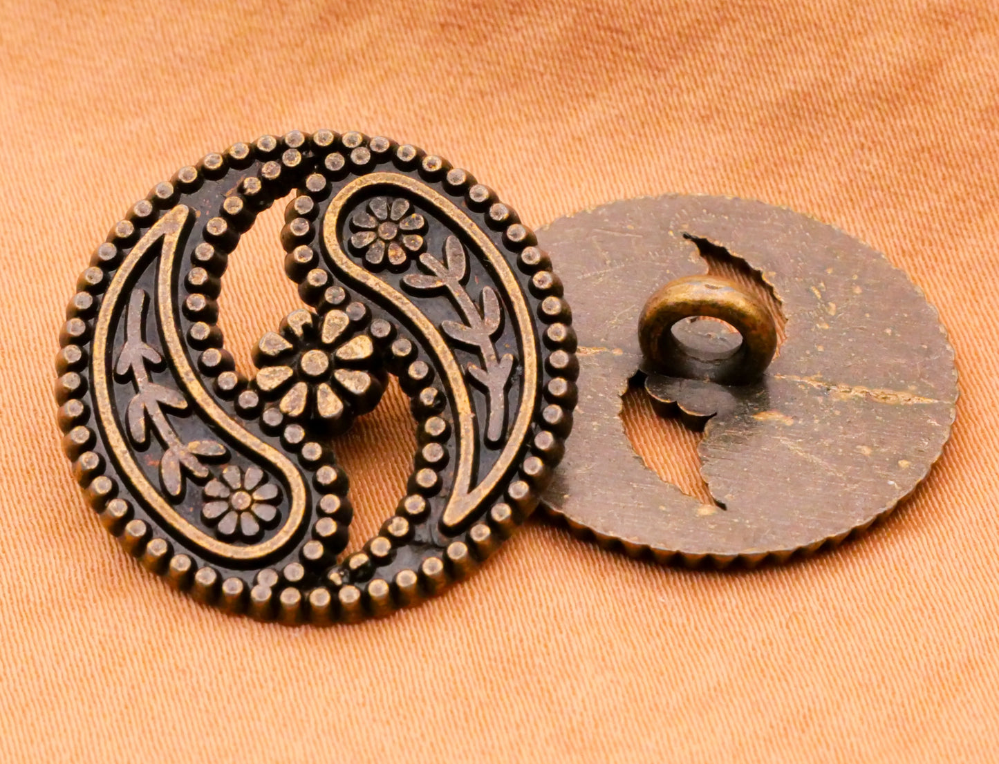 Paisley Flower Bronze Metal Button 23mm