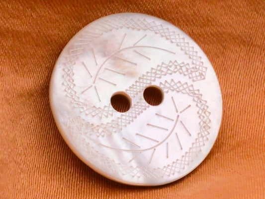 Paisley Leaf Leaves Yin Yang Mother of Pearl Shell Button 19mm