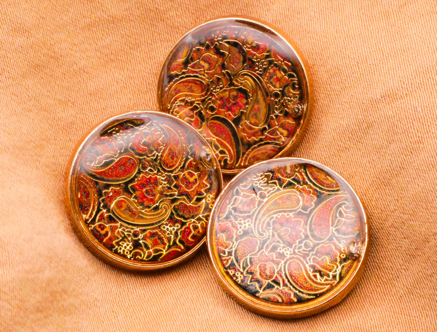 Paisley Red Pattern Resin Gold Metal Button 18mm