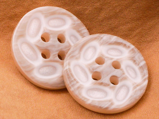 Leaf Wreath Natural Shell Look Translucent Plastic Button 26mm