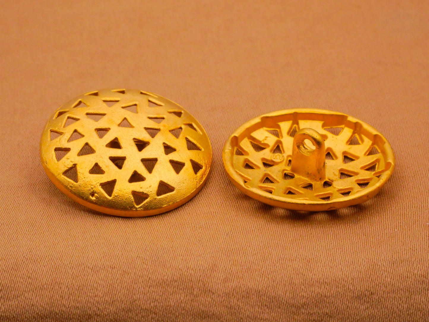 Triangle Pattern Cutout Vintage Gold Metal Button 25mm