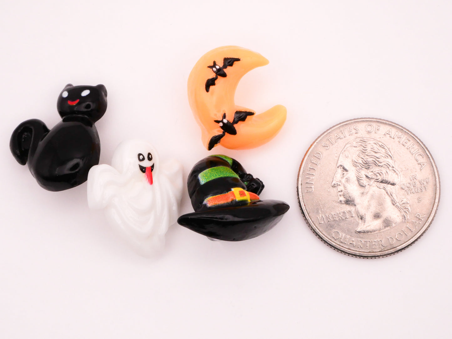 Halloween Ghost Witch Cat Pumpkin Randomly Assorted Plastic Set of Eight Buttons 16-21mm