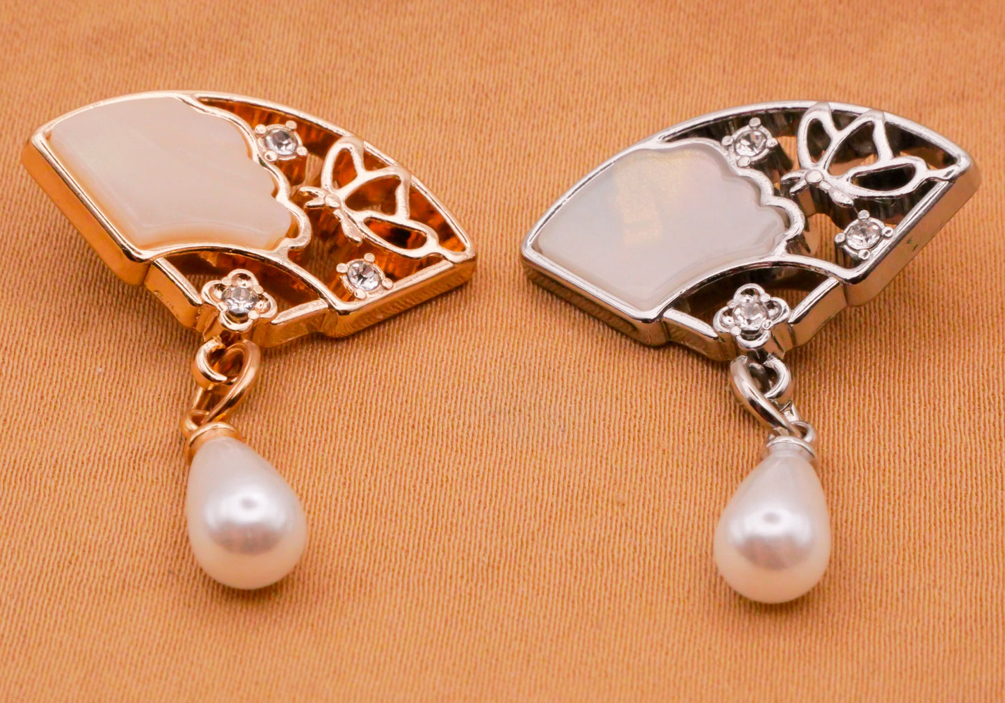 Fan Butterfly Moveable Pearl Teardrop Metal Button Various 25x34mm