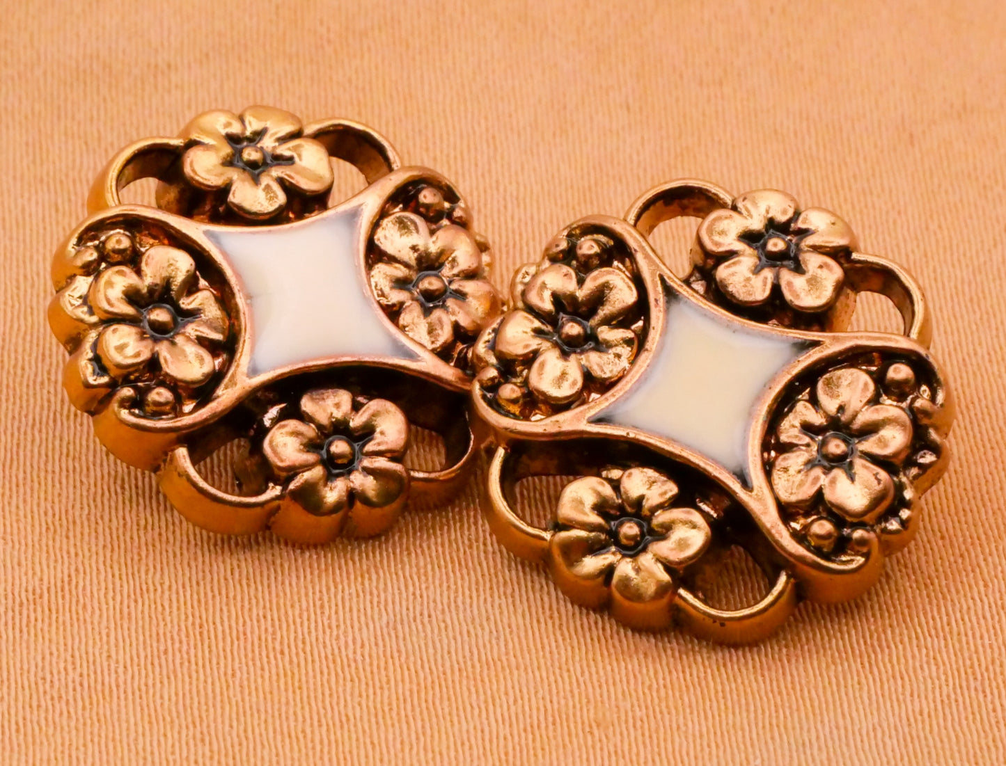 Flower Corners Ivory Enamel Gold Plastic Pair of Buttons 18mm